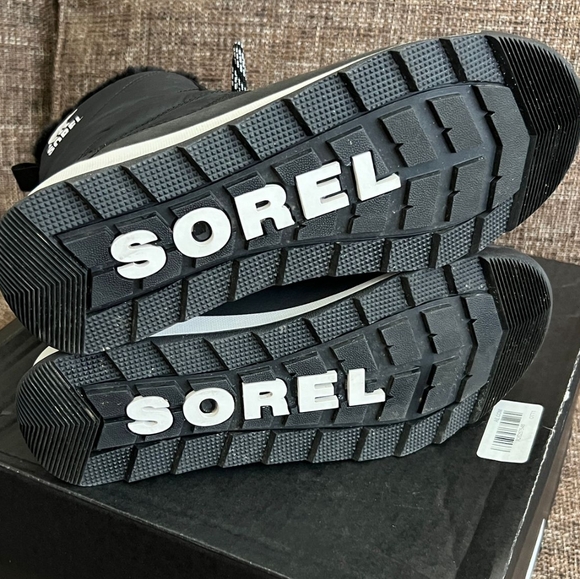 NWOB Women's Sorel Whitney Short Lace WP Water Proof Winter Snow Boots,  Size 9 - Picture 5 of 8